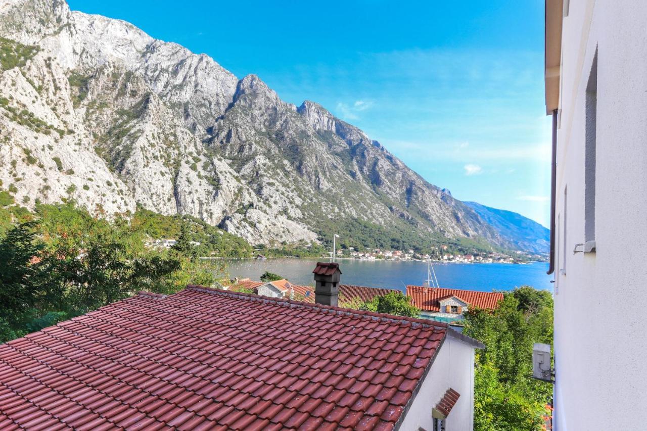 Sea Star Luxury Apartment Kotor Exterior photo